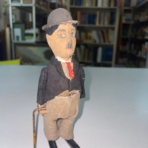 Schuco  - Tinn lekefigur - Schuco Germany 940 Novelty Wind-Up Charlie Chaplin To