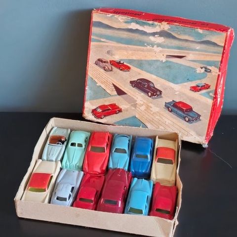 Ingap - Leketøy Gift Set, Comprising Various Plastic Cars, Boxed - 1950–1960 - I