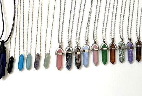 Temasamling - Anheng samling av natursteiner: "Charoite", "Blue Opal", "Pink Opa