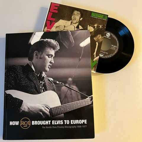 Elvis Presley - Book, Hvordan RCA brakte Elvis til Europa + 1956 uutgitt vinylsi