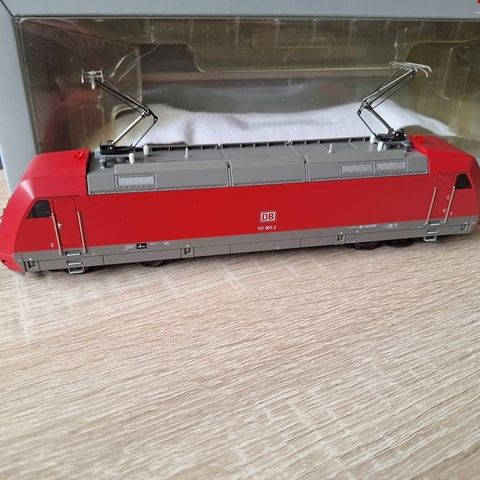 Annonsebilde