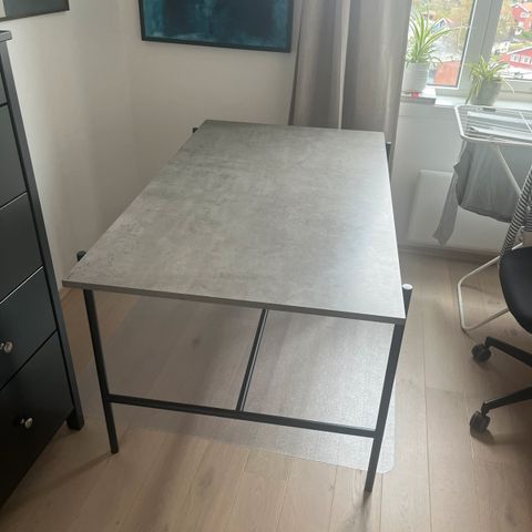 Annonsebilde