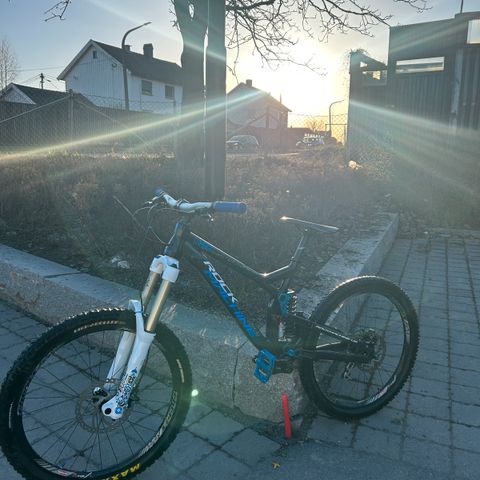 Annonsebilde
