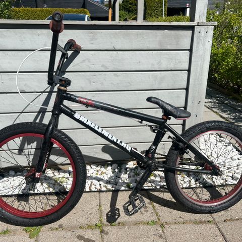 Annonsebilde