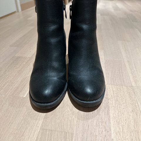 Annonsebilde