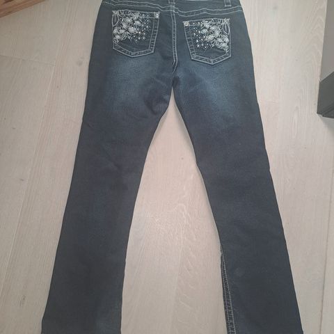 Annonsebilde