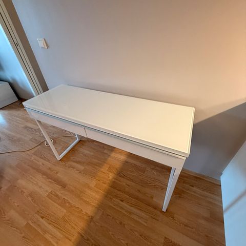 Annonsebilde