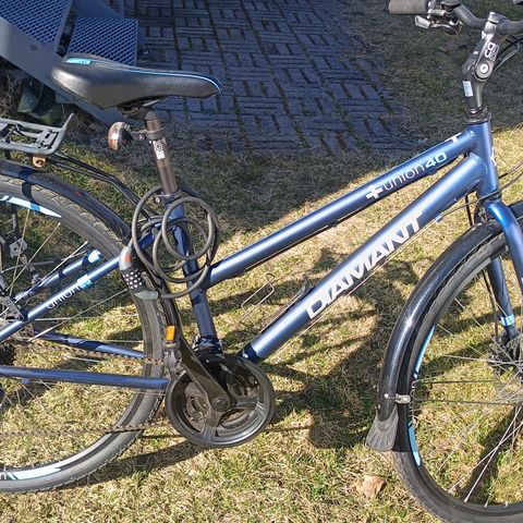 Annonsebilde