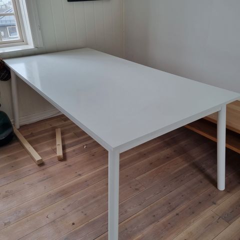 Annonsebilde