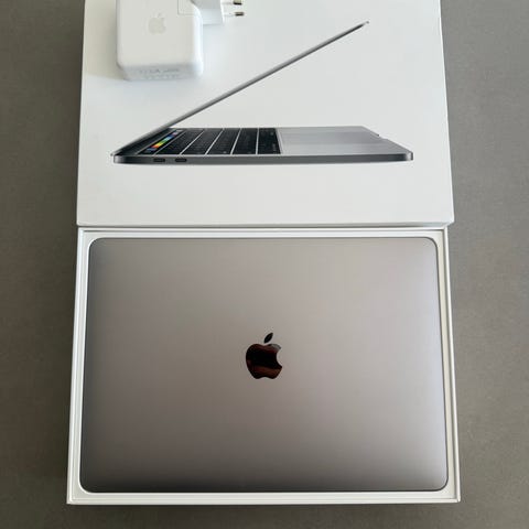 MacBook Pro 2017 – Space Grey – Touch Bar | FINN-torget