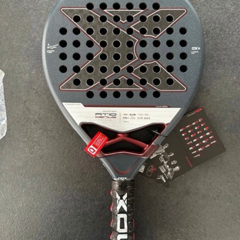 New AT10 18k 2025by Agustín Tapia racket | FINN-torget