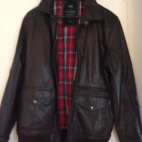 Jakke i imitert skinn fra River Island (XL) | FINN.no Jakke i imitert skinn fra River Island (XL) | FINN.no