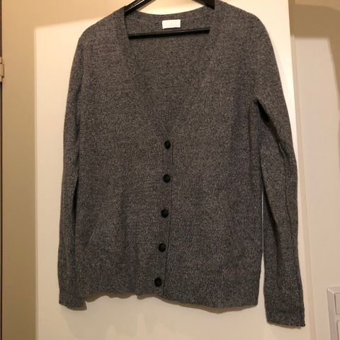 Paul & Joe Sister ullgenser str 2 cardigan | FINN.no Paul & Joe Sister ullgenser str 2 cardigan | FINN.no