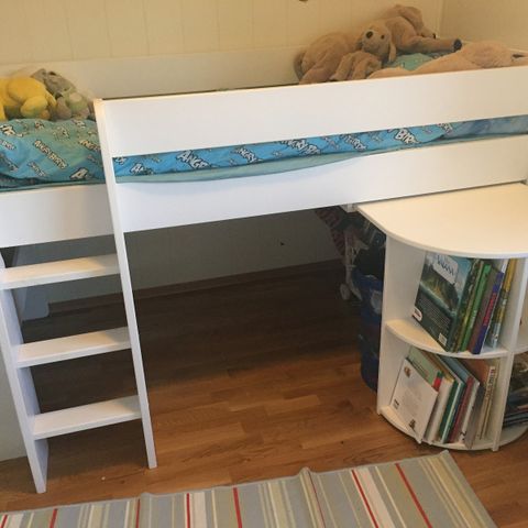 Brneseng med skrivebord. trendy lyon brneseng med skab hylder og ... Seng med skrivebord