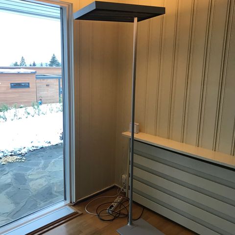 Massive solid lampe med dimmer og lyspære | FINN.no Massive lampe | FINN.no