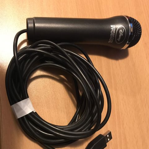 USB Mikrofoner med spill til Wii | FINN.no USB Mikrofoner med spill til Wii | FINN.no