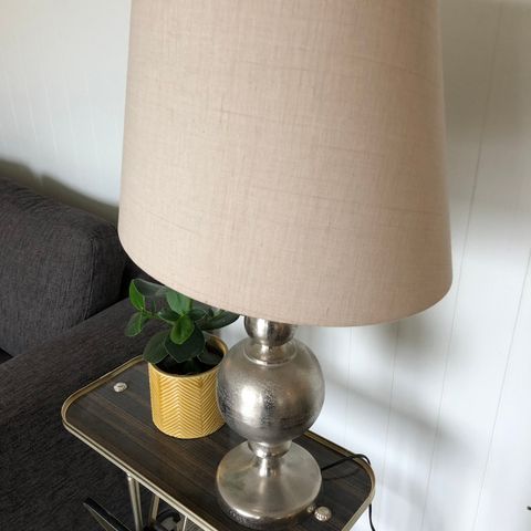 Design lampe ~ Punk DeLuxe Bordlampe Gull | FINN.no Design by Us PUNK DeLuxe Bordlampe Blå