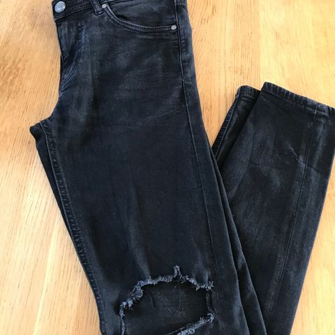 Sorte jeans fra Jack&Jones selges | FINN.no Sorte jeans fra Jack&Jones selges | FINN.no