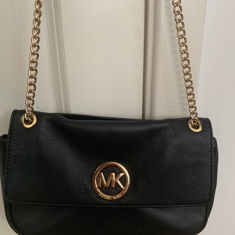 Veske, ivanka trump, 800kr | FINN.no Veske Ivanka Trump, original | FINN.no