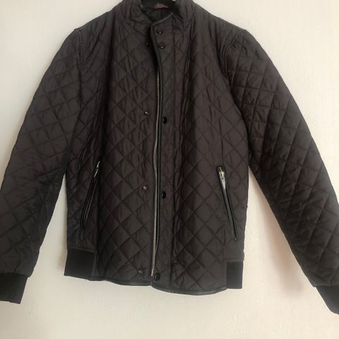 Adidas jakke | FINN.no Saki Harris jakke | FINN.no