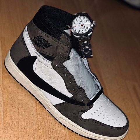 nike air jordan 1 retro high x off white