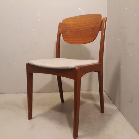 THONET 6 stoler selges samlet kr 1.800 pr stk | FINN.no Thonet vintage stoler | FINN.no