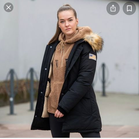 Svea jakke uekte pels | forkjøpsrett | hedwigcarlsen Svea jakke uekte pels | forkjøpsrett | hedwigcarlsen