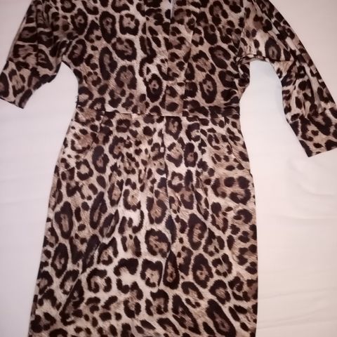 NY Floryday Langermet krage blazer | FINN.no NY Floryday Langermet krage blazer | FINN.no