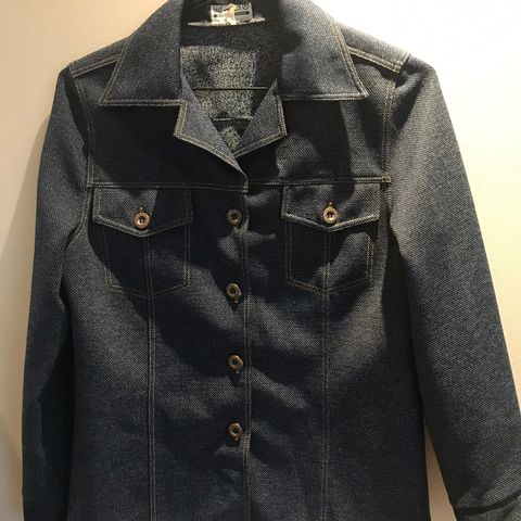 Vintage vest i 100% lammeull | FINN.no Boomerang Stockholm • Tise