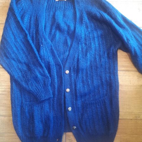 Paul & Joe Sister finstrikket cardigan i delikat materiale Paul & Joe Sister ullgenser str 2 cardigan | FINN.no