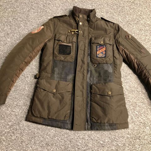 Ny Lee Cooper Jakke selges | FINN.no Ny Lee Cooper Jakke selges | FINN.no