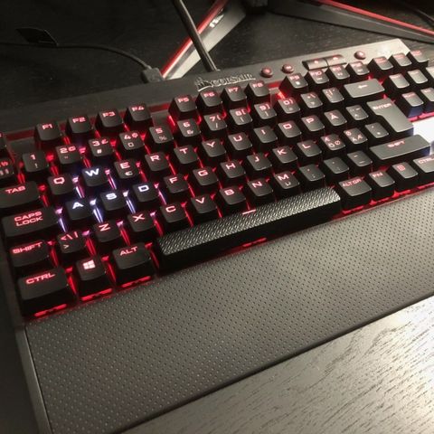 Gaming tastatur multi function black lite keyboard | FINN.no Gaming tastatur multi function black lite keyboard | FINN.no