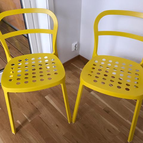 Gul stol i aluminium | FINN.no Reidar stol fra Ikea | FINN.no