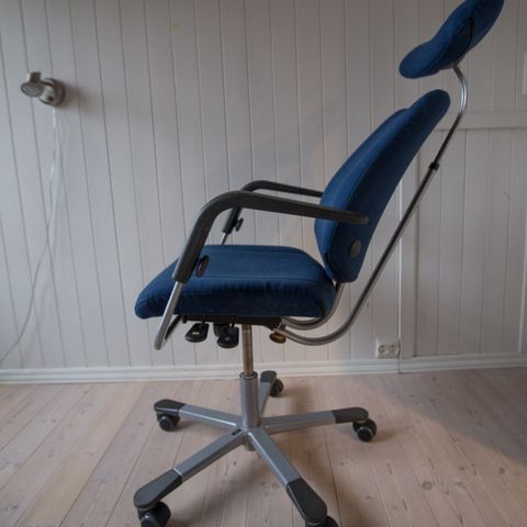 Bolia Vitesse Office kontorstol i sort skinn | FINN.no Bolia Vitesse Office kontorstol i sort skinn | FINN.no