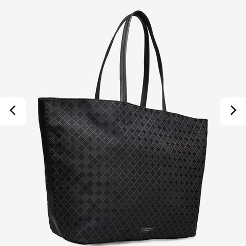 By Malene Birger sminke veske. | FINN.no By Malene Birger sminke veske. | FINN.no