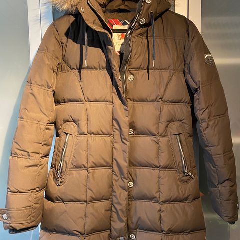Mørgegrønn flott høstjakke fra Zara med pels | FINN.no Mørgegrønn flott høstjakke fra Zara med pels | FINN.no