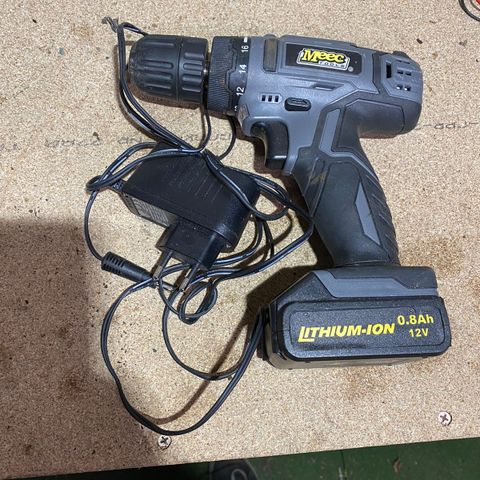 Bosch STIKKSAG GST 18 V LI S og MULTI CUTTER GOP 12V 28 Meec borskrutrekker, kr 150, | FINN.no