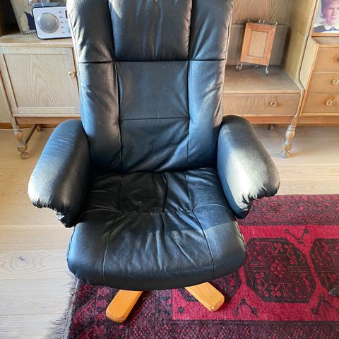 Fin Las Vegas recliner, 3 seters sofa selges | FINN.no Fin Las Vegas recliner, 3 seters sofa selges | FINN.no