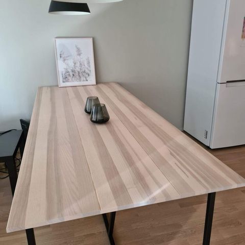 Odense Spisebord, med klaff og 6 spisebordstoler | FINN.no Odense Spisebord, med klaff og 6 spisebordstoler | FINN.no
