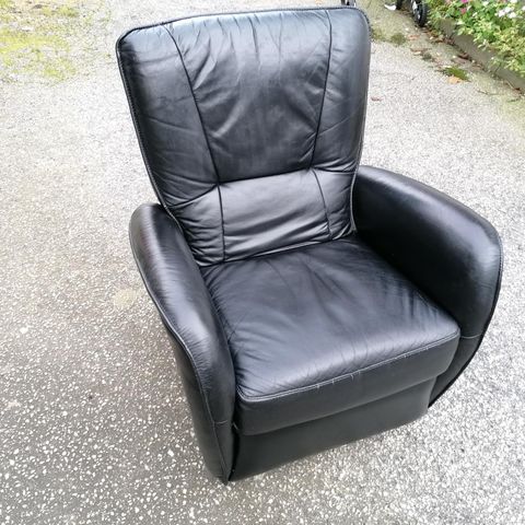 Fin Las Vegas recliner, 3 seters sofa selges | FINN.no Fin Las Vegas recliner, 3 seters sofa selges | FINN.no