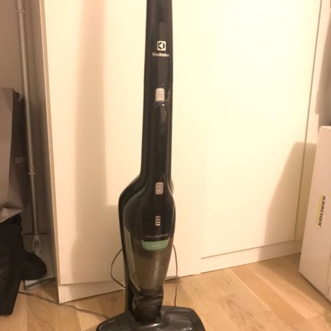 Philips trådløs støvsuger selges billig | FINN.no Philips trådløs støvsuger selges billig | FINN.no