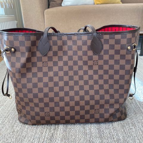 Nesten ny louisvuitton veske type artsy modell. | FINN.no Nesten ny louisvuitton veske type artsy modell. | FINN.no