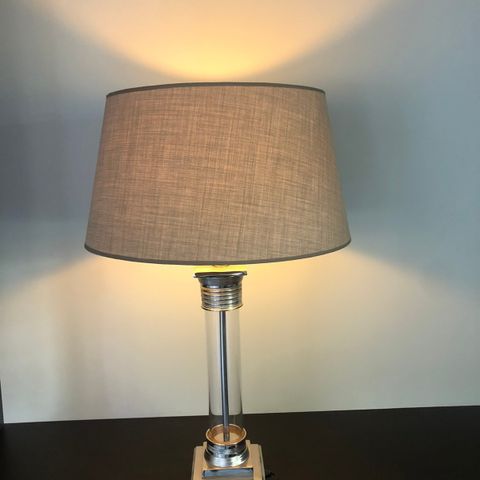 Vakre bordlamper fra Bella | FINN.no Vintage gulvlampe fra designhuset Le Dauphin | FINN.no
