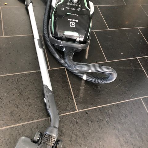 Bosch Readyy'y 16,8 volts trådløs støvsuger 2 in 1 | FINN.no Bosch Readyy'y 16,8 volts trådløs støvsuger 2 in 1 | FINN.no