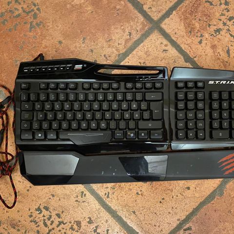 Hori KeypadMouse Controller for Ps4 og Ps3. | FINN.no Hori KeypadMouse Controller for Ps4 og Ps3. | FINN.no