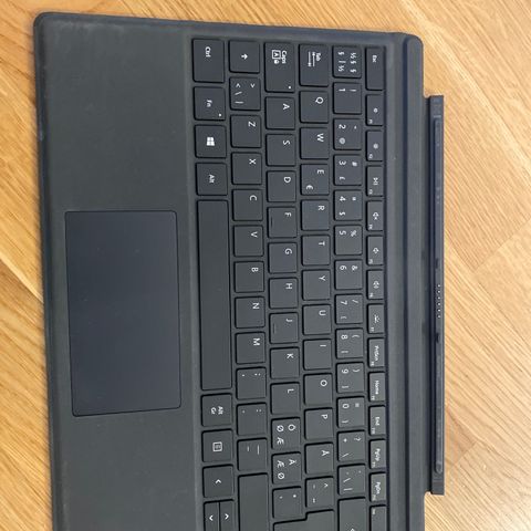 Bluetooth tastatur med touchpad selges | FINN.no Microsoft 600 tastatur | Clas Ohlson