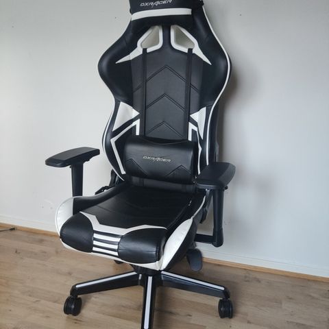 Gamingstol kontorstol meget bekvem mange innstillinger Gamingstol kontorstol meget bekvem mange innstillinger