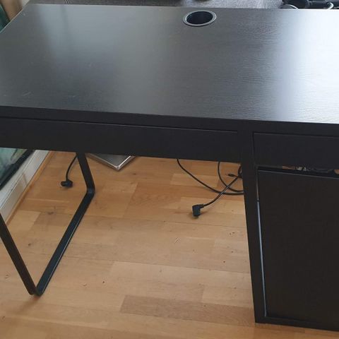 Marte skrivebord ønskes kjøpt | FINN.no Marte skrivebord ønskes kjøpt | FINN.no