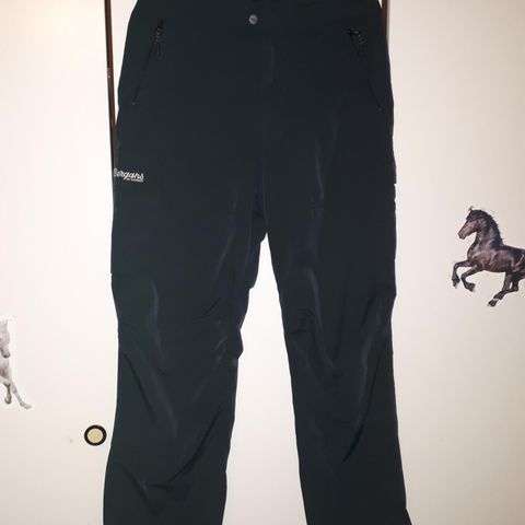 Bergans Humle ullfleece jakke str L | FINN.no Bergans Humle ullfleece jakke str L | FINN.no