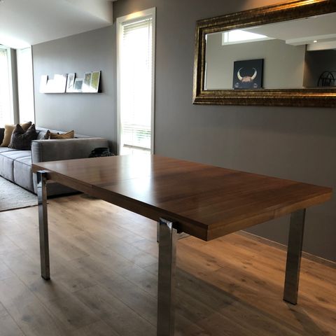 KUPP! UBRUKT CopaCopenhagen Spisebord i forskjellige farger KUPP! UBRUKT CopaCopenhagen Spisebord i forskjellige farger